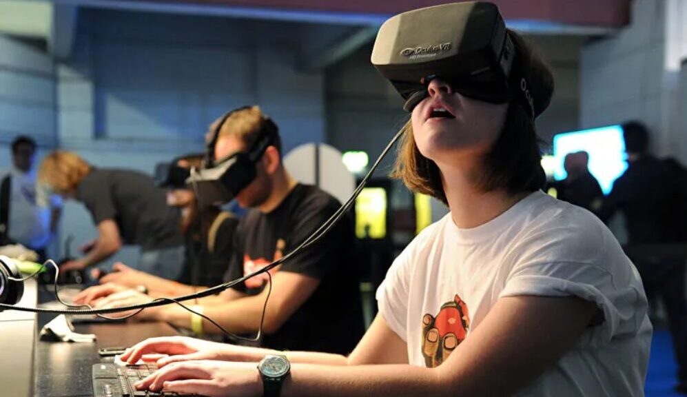 How-to-Create-Immersive-Audio-for-VR-997x576